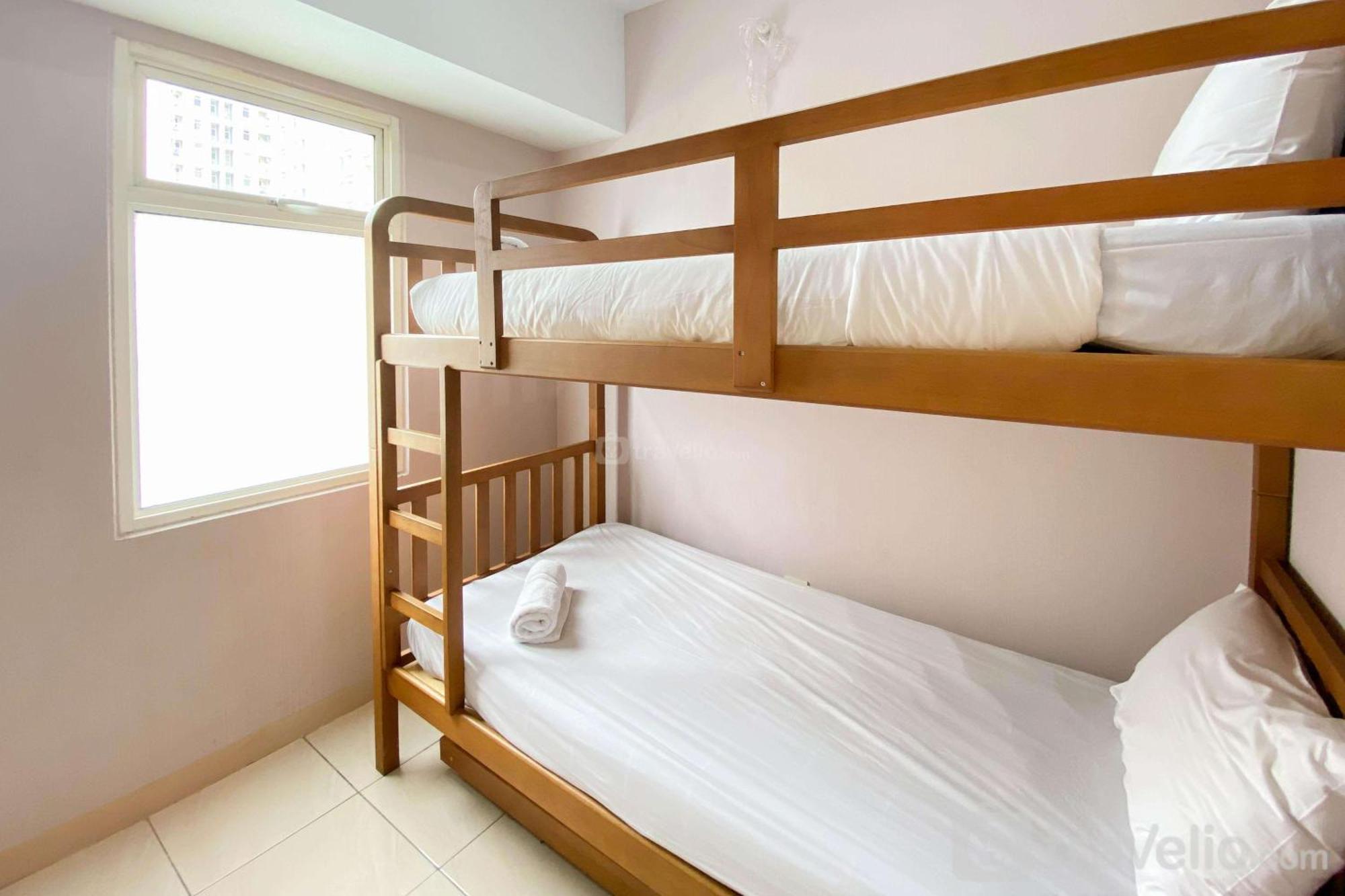 Apartemen Comfort And Elegant 4br Combined At Springlake Summarecon By Travelio Bekasi
