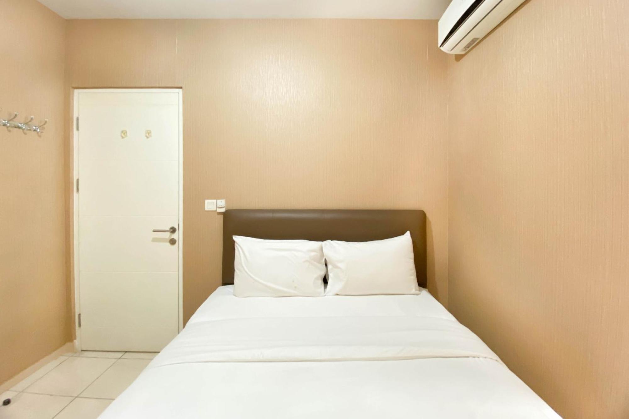 Comfort And Elegant 4br Combined At Springlake Summarecon By Travelio *
