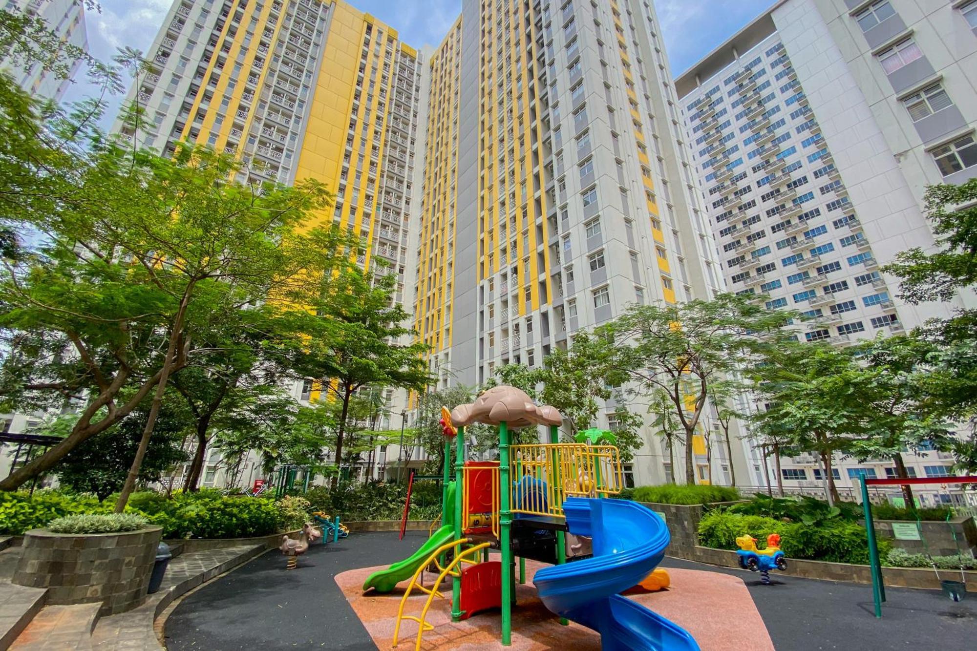 Comfort And Elegant 4br Combined At Springlake Summarecon By Travelio *